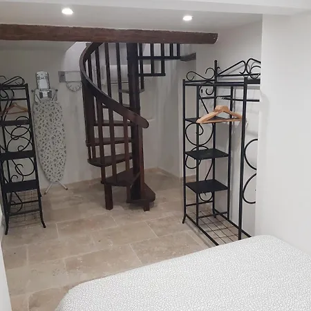 Superbe Souplex Plein Coeur Vieille Lägenhet